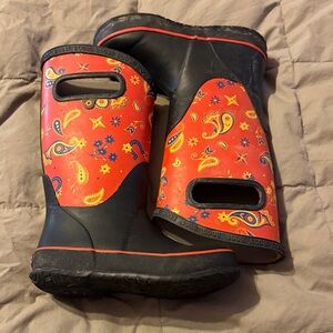 BOGS Kids' Vibrant Red Paisley Boots